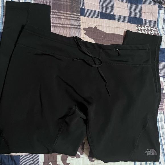 Black fleeced lined North Face Leggings - Picture 6 of 6